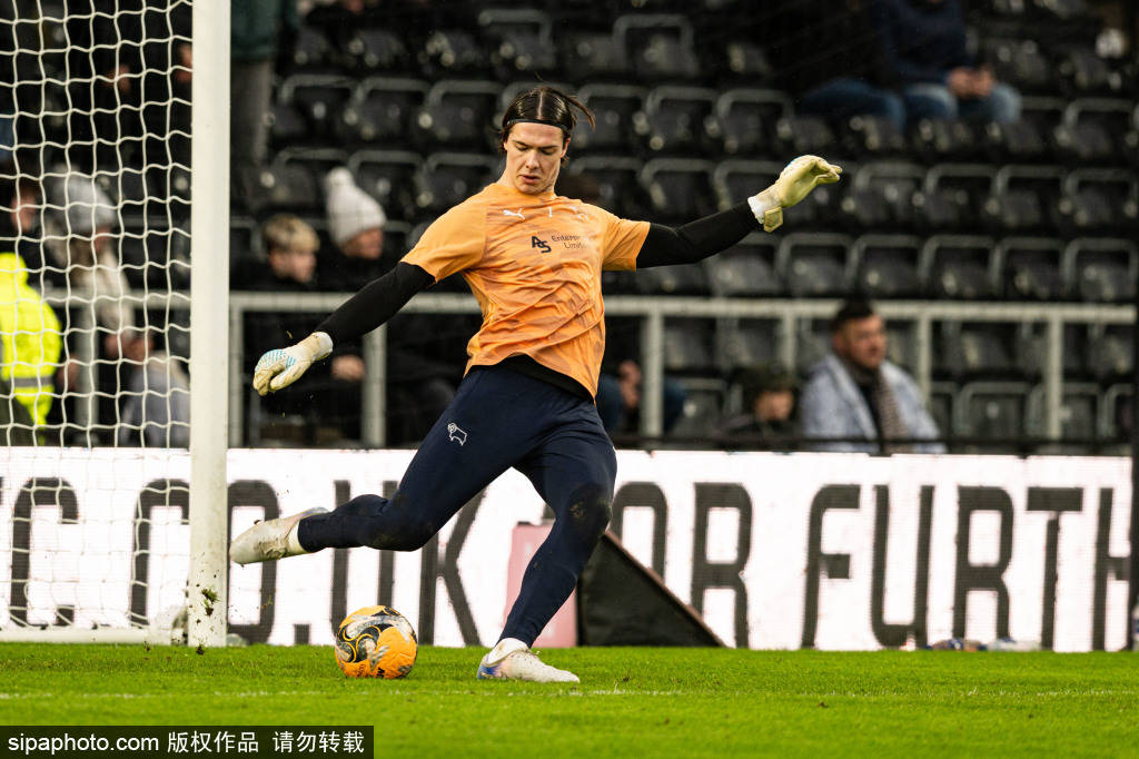 英格兰足总杯第3轮:尼翁托破门贾斯汀建功 利兹联3-1德比郡